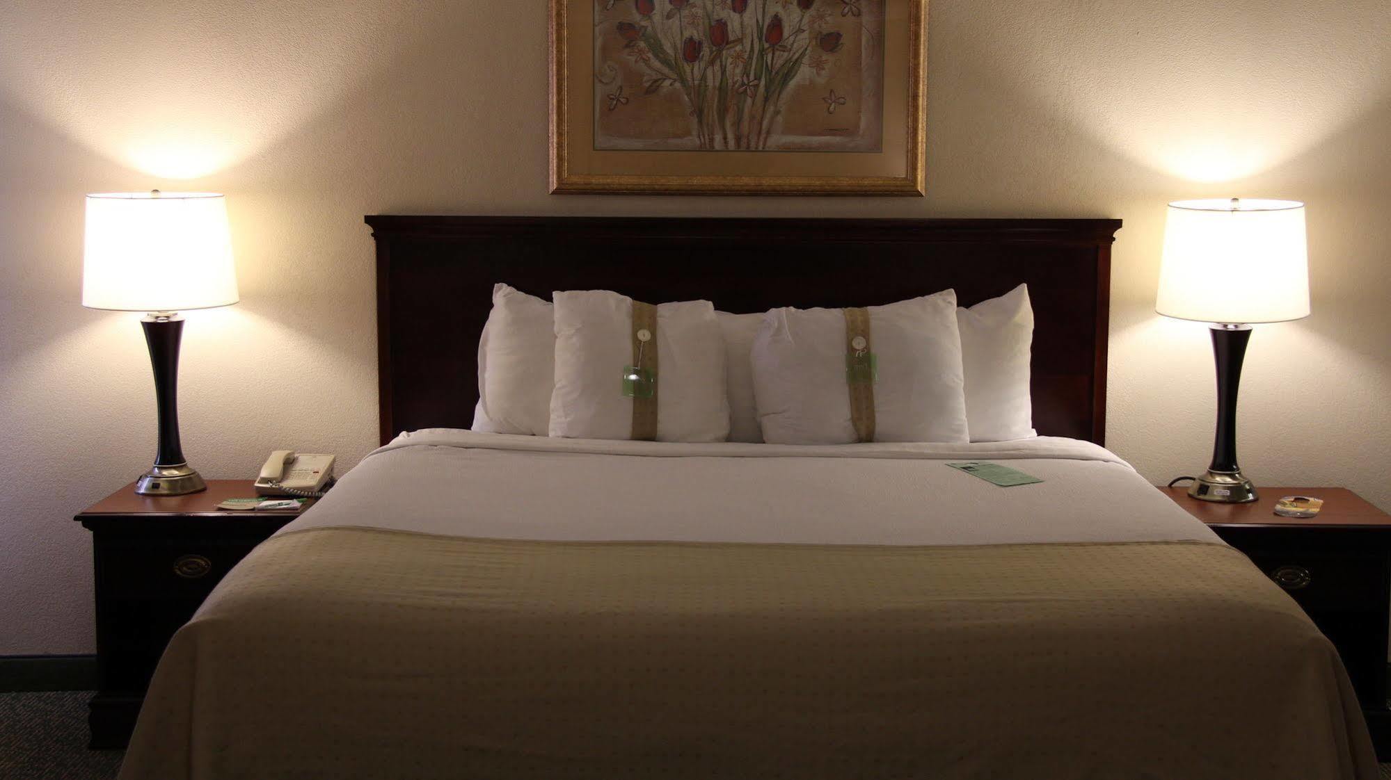 Holiday Inn Huntsville - Research Park By Ihg Kültér fotó